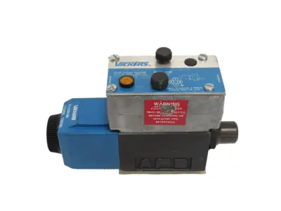 NEW VICKERS 02-319586 VALVE DG4V-3-31B-P2-M-FPBWL-B6-60 02319586