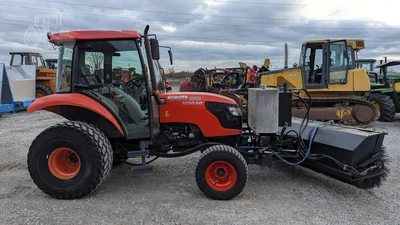 USED KUBOTA M5040