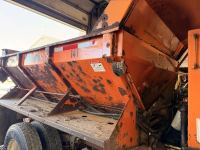 Used 1995 FORD L9000 Dump trucks Michigan US | Miedema Asset Management Group #1371806