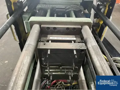 USED ARBURG 39 Ton Arburg Injection Molder, Model 220-90-350