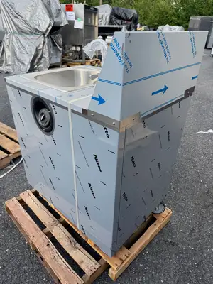 QualServe WMSC24MS Stainless Steel Portable Sink Hot Water ***NEW Scratch & Dent