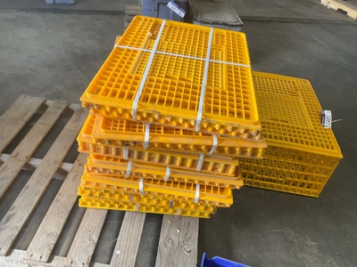 (8) new/unused chicken crates 29” x 21-1/2” x 12”T each, unused