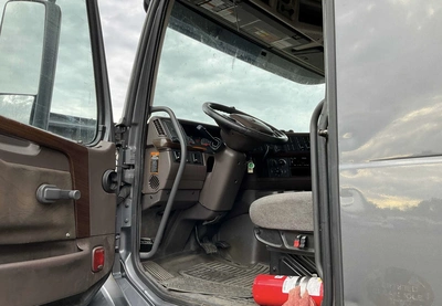 USED 2014 VOLVO VNL 6X4