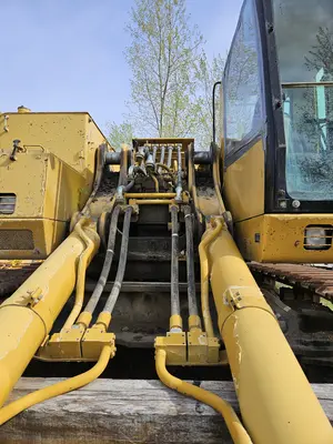 Used 2004 CATERPILLAR 385B L Excavators Wisconsin US | Proxy Equipment #1377640