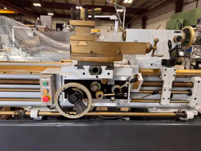 STANKO LA560x2000 Manual Lathe
