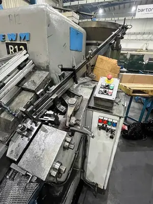 USED EW MENN GW-83
