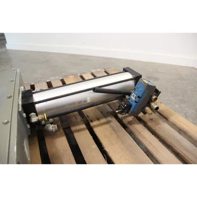 Used DCL 14" X 22" Slide Gate Valve Roller Gate