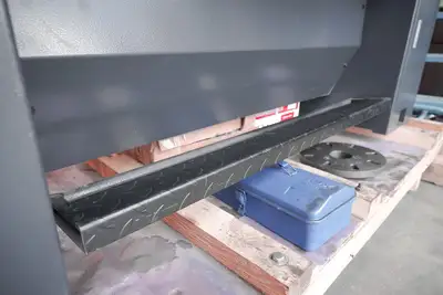 New YUWE L 1440 14 x 40 Manual Lathe (1 Phase)