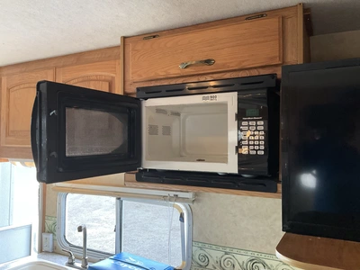 USED 2006 JAYCO GREYHAWK 31
