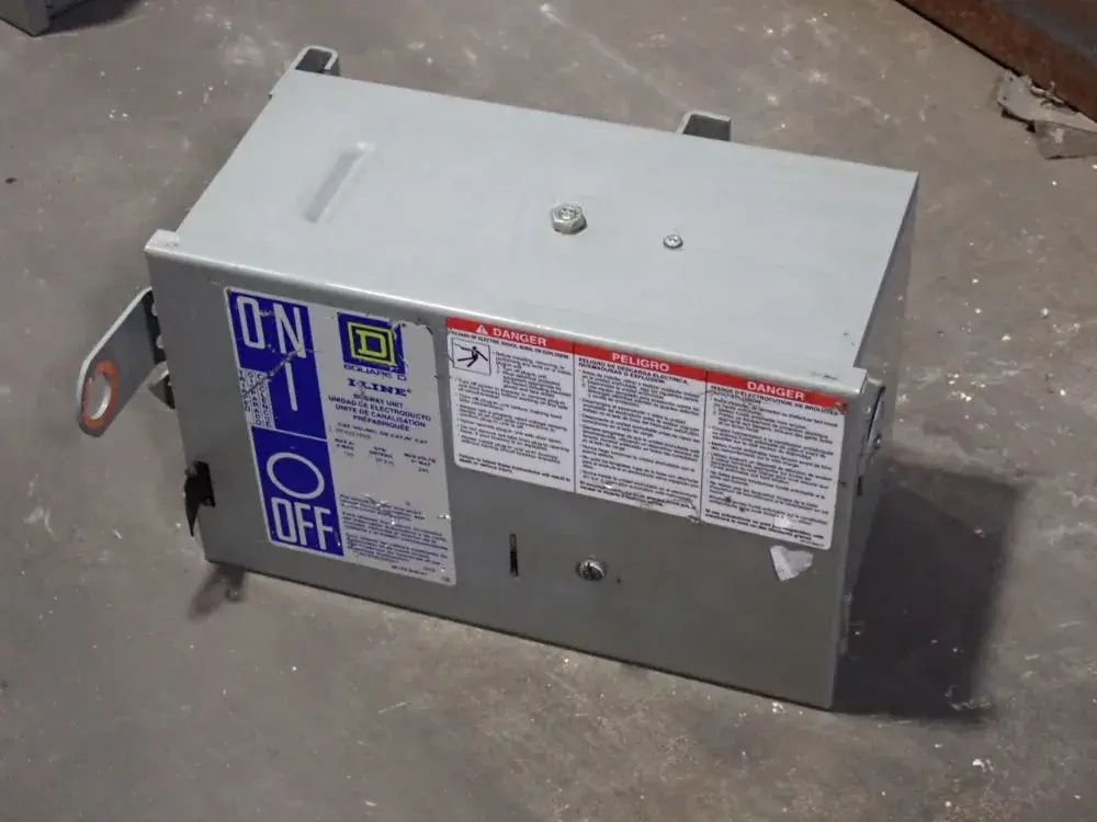 USED SQUARE D PFA32100G