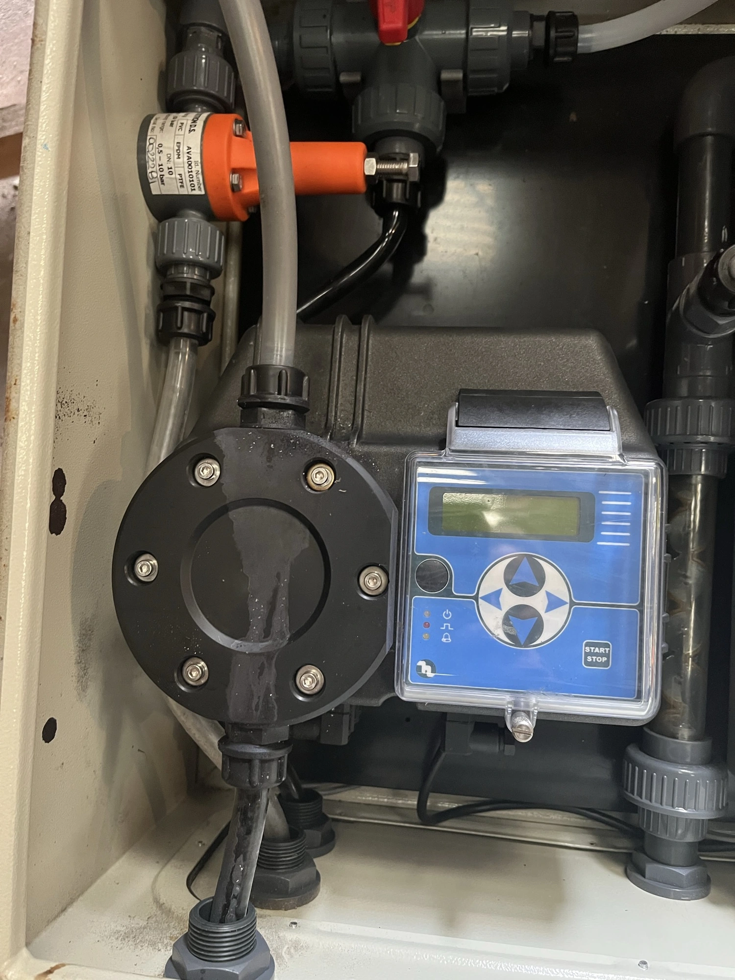 0 to 50 LPH Etatron Plastic Metring pump type BT-MF