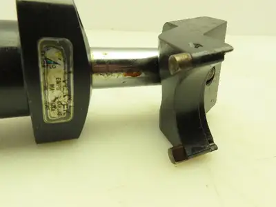 Used VEKTEK _UNKNOWN_ Hydraulic Cylinders | Arrow Industrial #632167