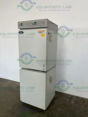 USED NUAIRE NU-8700 AUTOFLOW IR WATER-JACKETED CO2 DUAL STACKED INCUBATOR