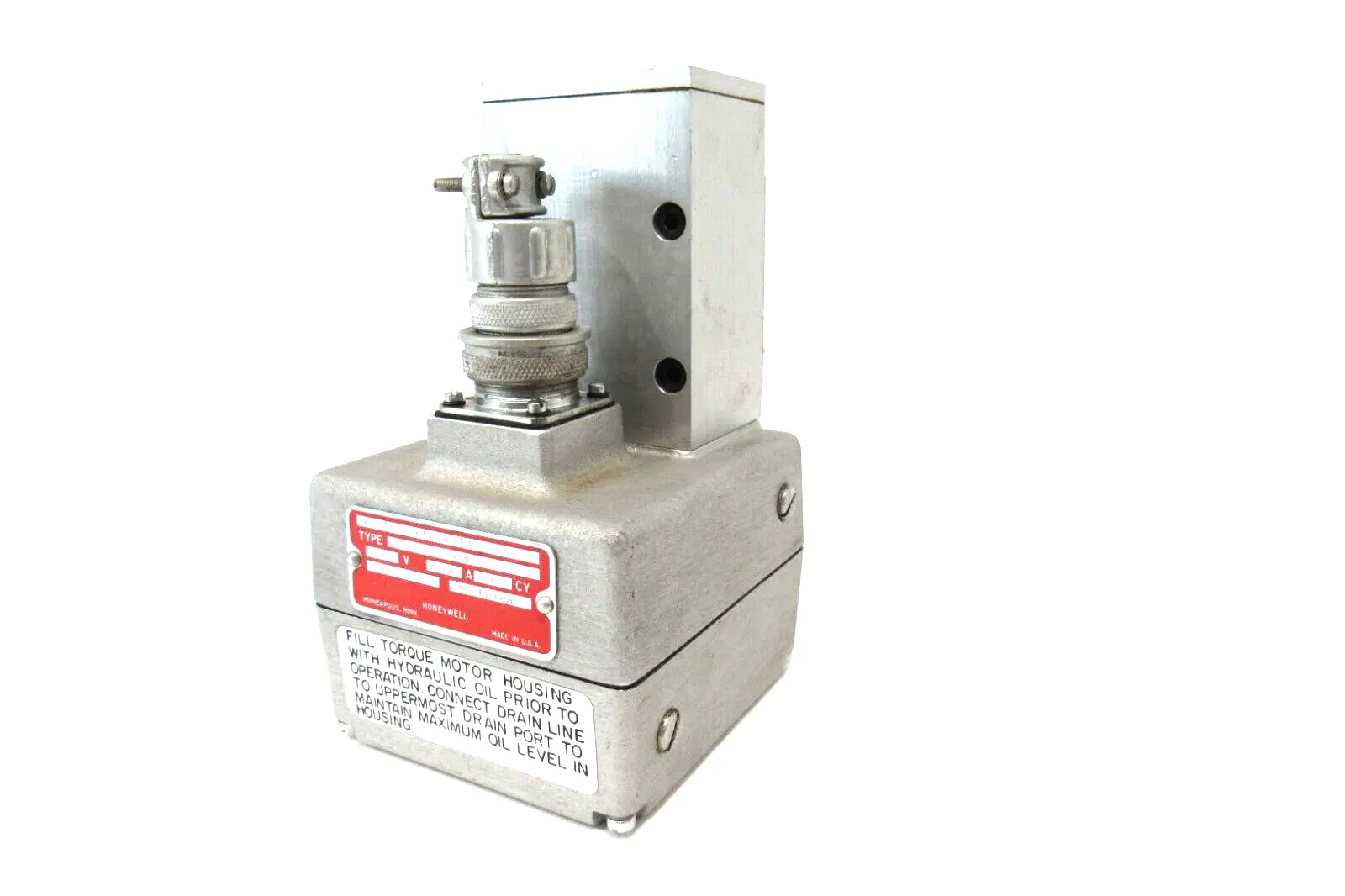 NEW NEW HONEYWELL V7037-E-1004-2 SERVO VALVE V7037E10042