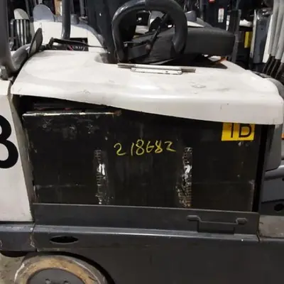 USED 2019 CROWN FC5225-60