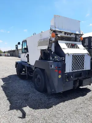 USED JOHNSTON 4000 SWEEPER TRUCK