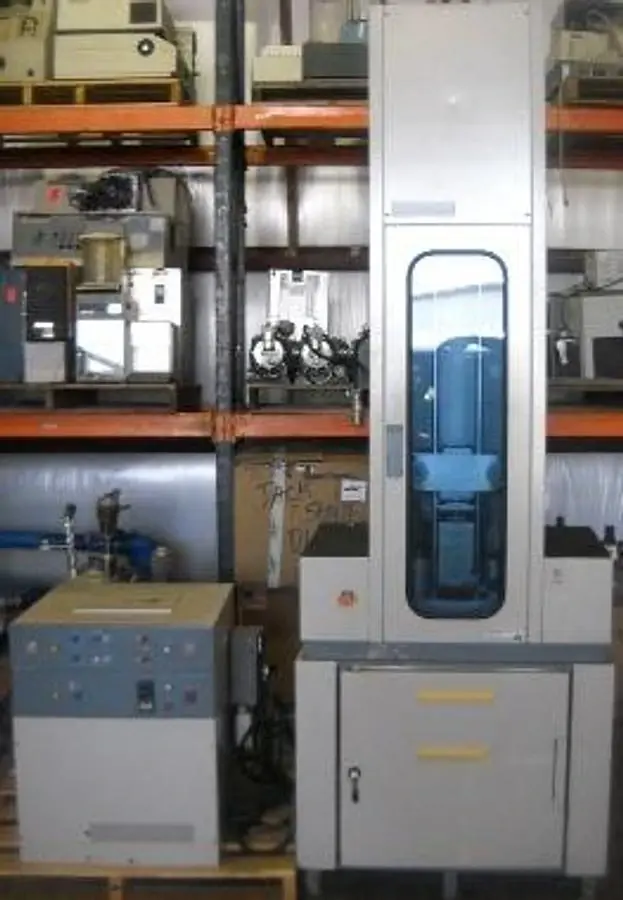 USED INSTRON QUEST 210