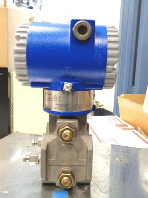 Used foxboro Model IDP10-A20D21F-M1 Transmitter Miscellaneous Laboratory Equipment California US | CAL-L Enterprises #1459334
