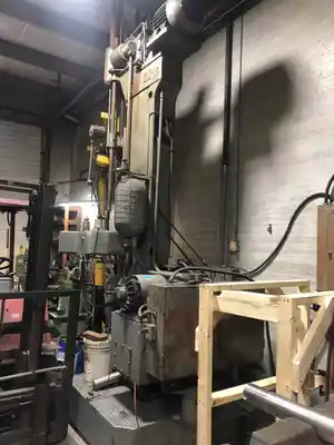 USED 1900 BARNES DRILL