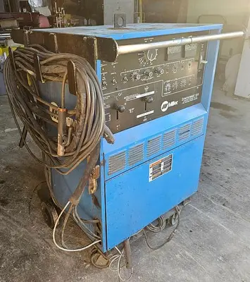 USED 1990 MILLER SYNCROWAVE 500