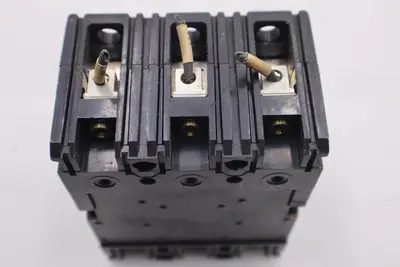 THERMAL MAGNETIC CIRCUIT BREAKER FAL36015 SERIES 2 15AMP SQUARE D #L-502
