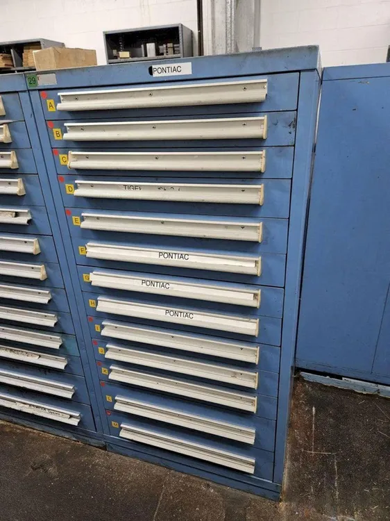 Used LYON _UNKNOWN_ Cabinets Ohio US | Yoder Brothers machinery #1132577