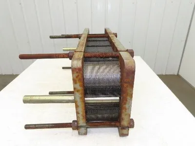 ITT Bell & Gossett GPX161-051 Plate Heat Exchanger 150 PSI 2" NPT 32"x 12"
