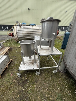 30L S/S Enclosed Vertical Tank