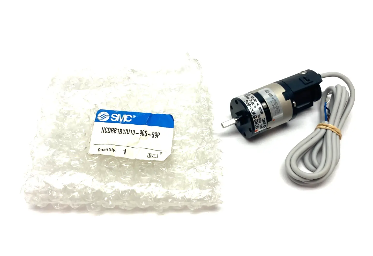 USED SMC DOUBLE ACTING 10MM ROTARY VANE ACTUATOR  W/ AUTO SWITCHES