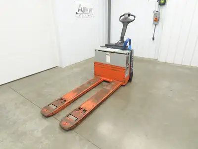 Toyota 8HBW30 Electric Walkie Pallet Jack 6000 lb 61" Forks 8.5" Lift 24V 814H