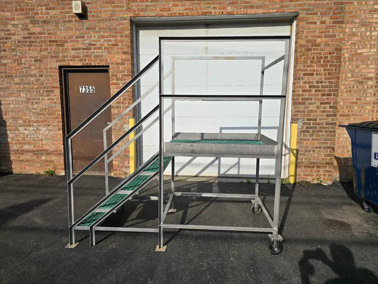 Used CUSTOM BUILT Stainless Steel Stairs Material Handling (misc) Illinois US | M&M Equipment Corp. #1145691