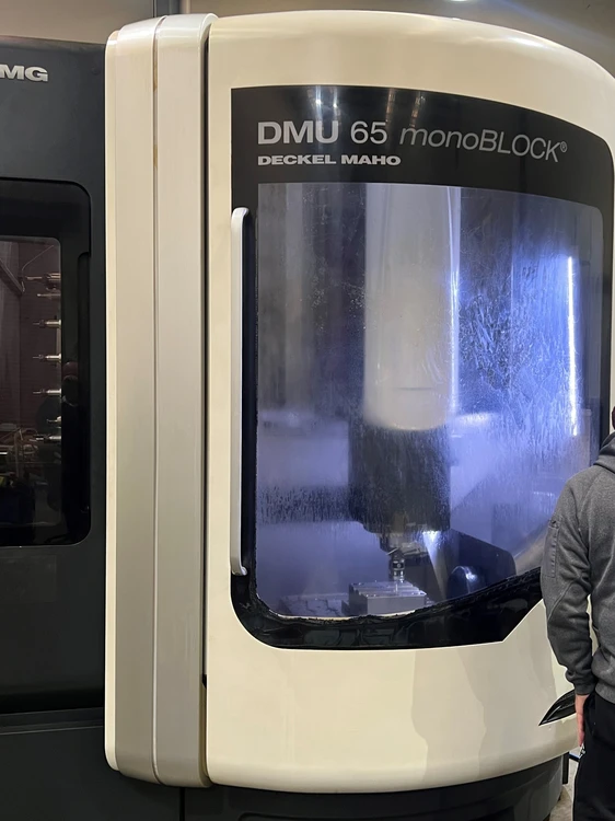 Used 2011 DECKEL MAHO DMU 65 MONOBLOCK Universal Machining Centers California US | Machinery Network #6149