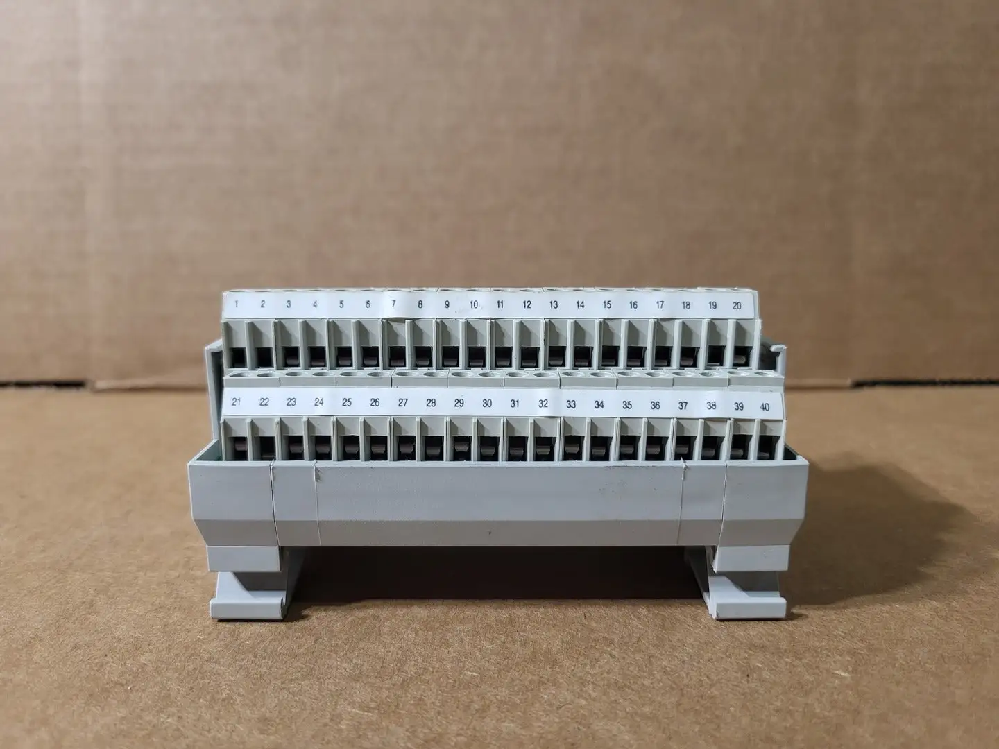 Used ALLEN-BRADLEY 1492-IFM20F-F-2 Misc Electrical & Power Parts British Columbia CA | Lenmark #1439018