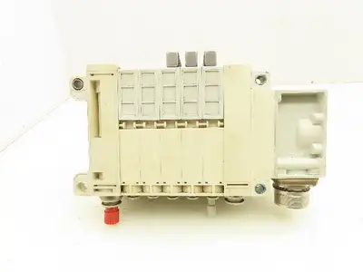 SMC VQC2401-51 Pneumatic Solenoid Valve 5-Station Manifold Block
