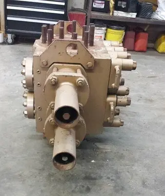 USED SHAFFER 7 1/16" 5M DOUBLE RAM BOP