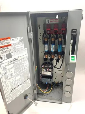 USED SIEMENS THREE PHASE COMBINATION MAGNETIC STARTER