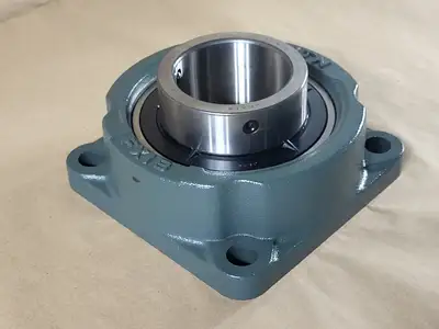 NEW NTN UCFX18