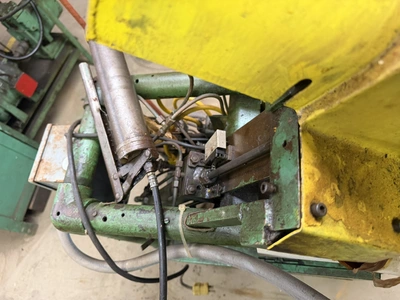 Used _UNKNOWN_ _UNKNOWN_ Pneumatic Presses Michigan US | Miedema Asset Management Group #1360982