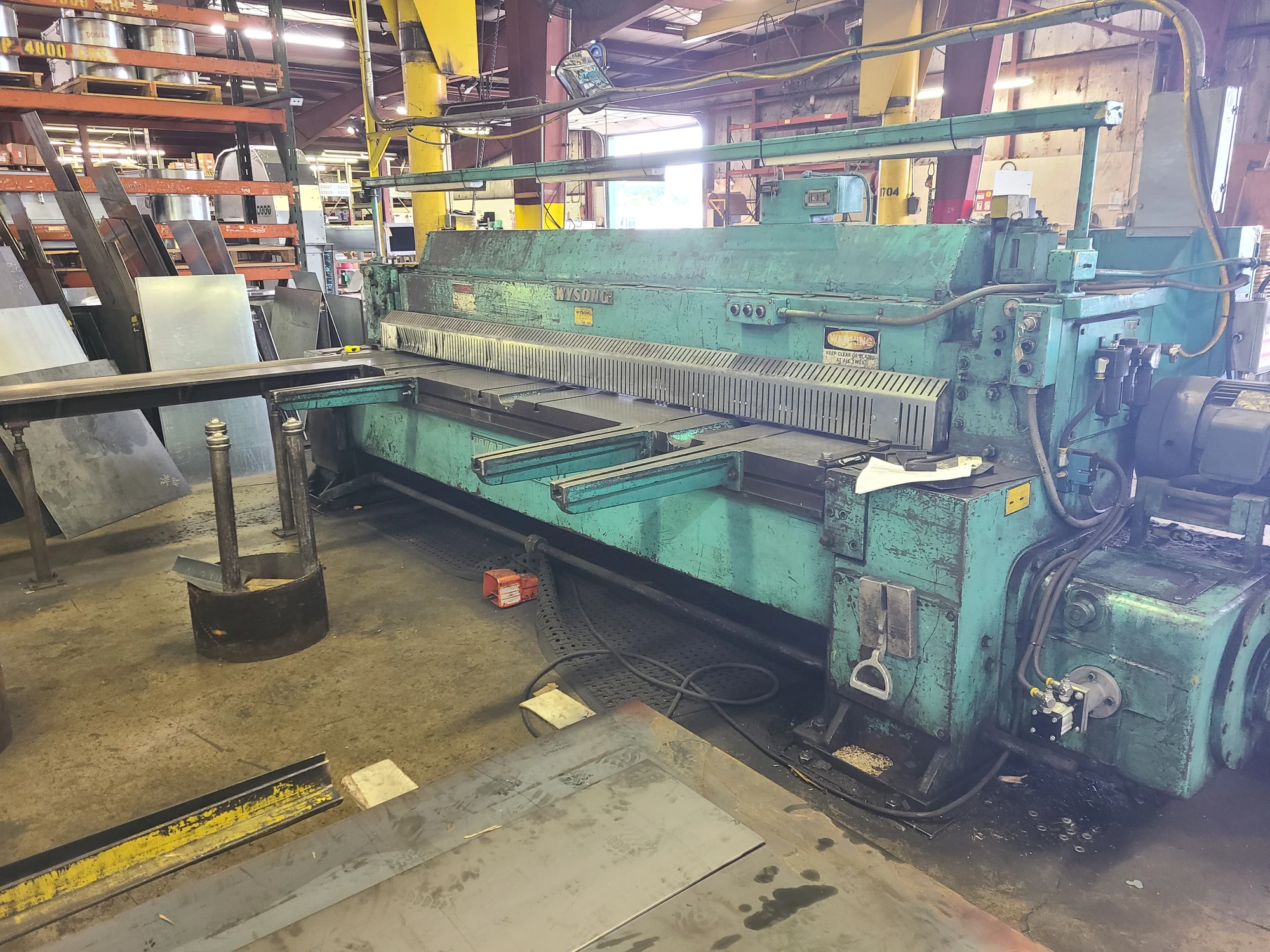 10' x 1/4" WYSONG "1025B" MECHANICAL POWER SQUARING SHEAR w/FRONT OPERATED POWER BACK GAUGE - SQUARING ARM -(3) FRONT SUPPORTS