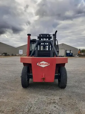 USED TAYLOR 30000 LB. CONTAINER HANDLER FORKLIFT