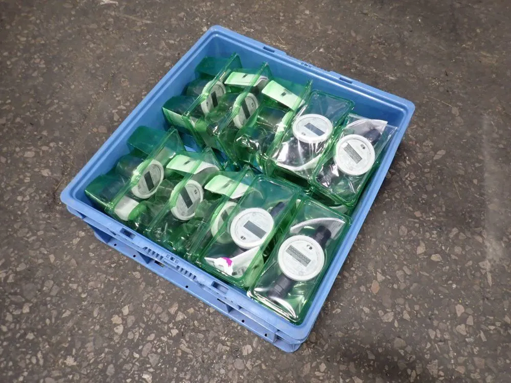 Used FLOWIQ 2100 Pumps (Metering) | HGR 24 #741650
