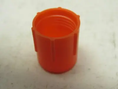 Niagara Plastics TC-63 Threaded Plastic Caps 5/8-18 Lot of 3992