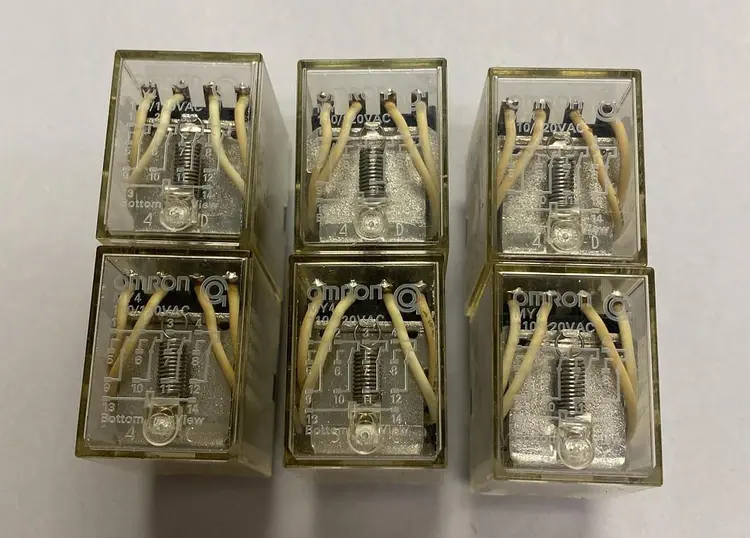 New | in-Stock OMRON MY4 Miscellaneous Equipment (Electrical & Power) | Surplus Asset Holdings #1199116