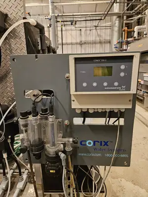 USED 2011 CORIX UV-200-2