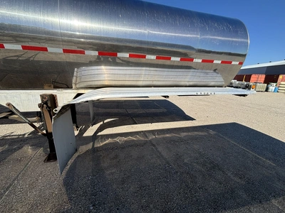 Used 2014 BURCH TANK MILK TANKER TRAILER Liquid Supply Trailers Michigan US | Miedema Asset Management Group #1709514