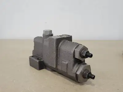 USED EATON 10F167