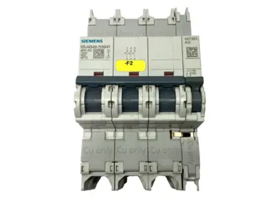 USED SIEMENS CIRCUIT BREAKER 3P 40A W/ 5ST3010-0HG AUXILIARY SWITCH