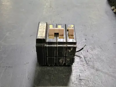 USED CUTLER-HAMMER CH360