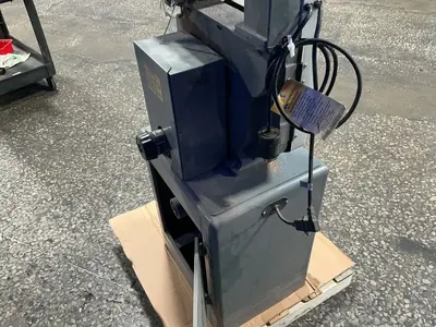 Used _UNKNOWN_ _UNKNOWN_ Vertical Band Saws Ohio US | HGR 24 #1373103