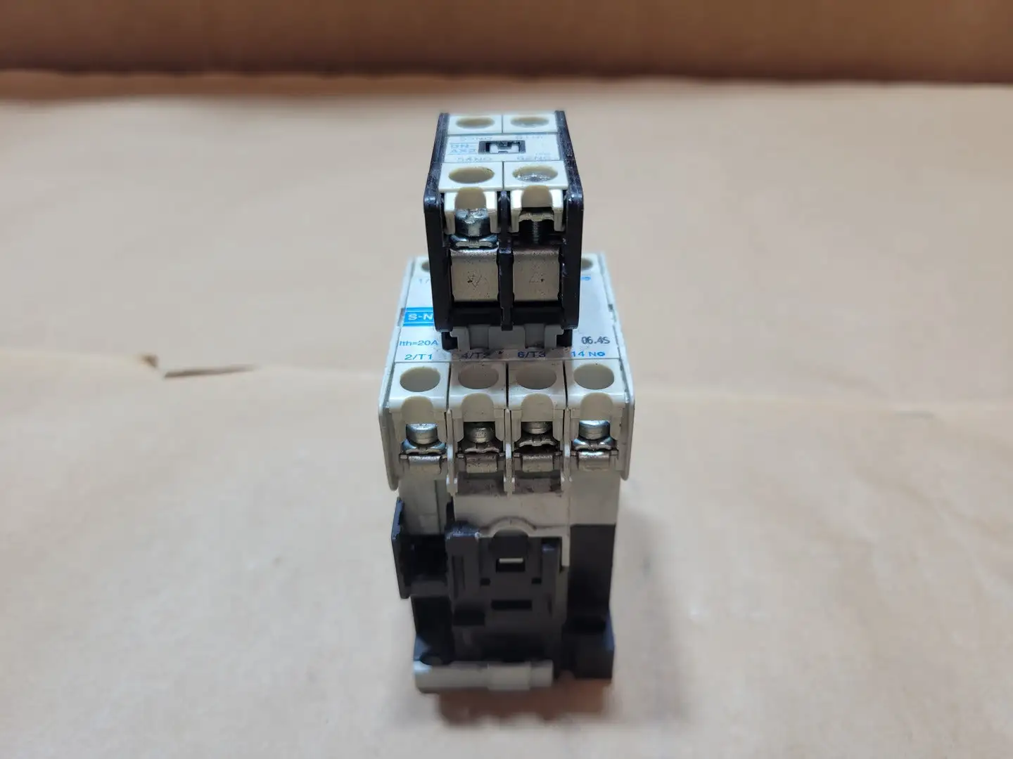 Used MITSUBISHI ELECTRIC S-N11 Switchgears British Columbia CA | Lenmark #1438433